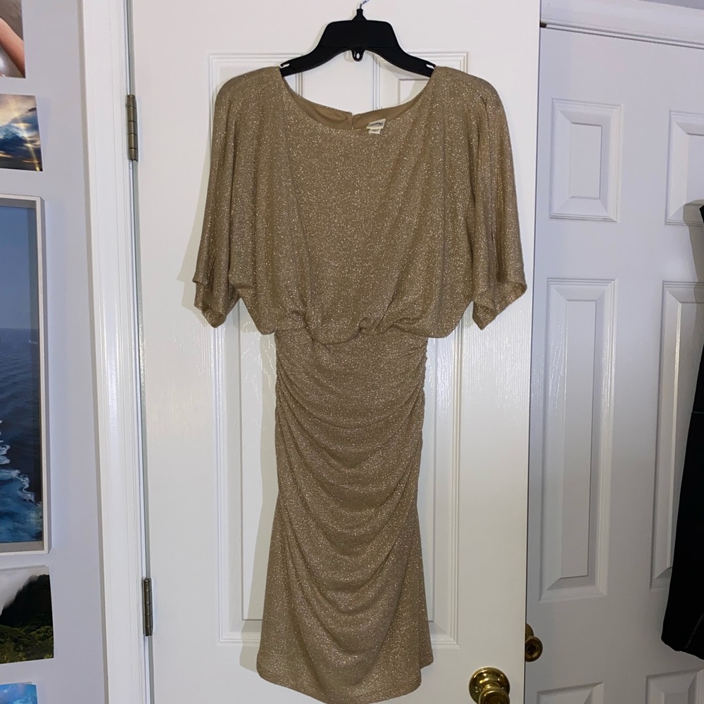 champagne gold formal dress 🥂🖤